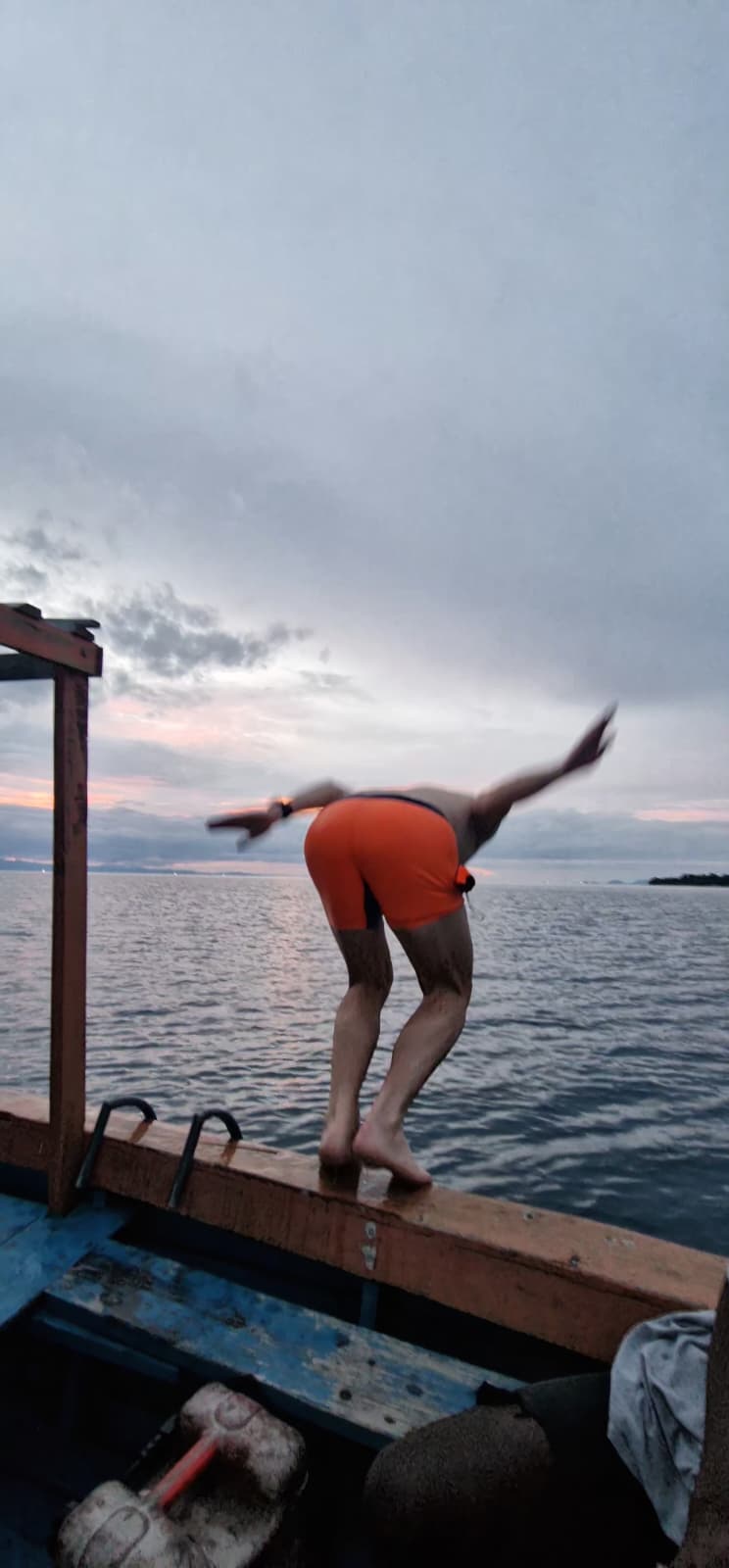 Cape Maclear — Kayaks, Crocodiles, and Sunsets