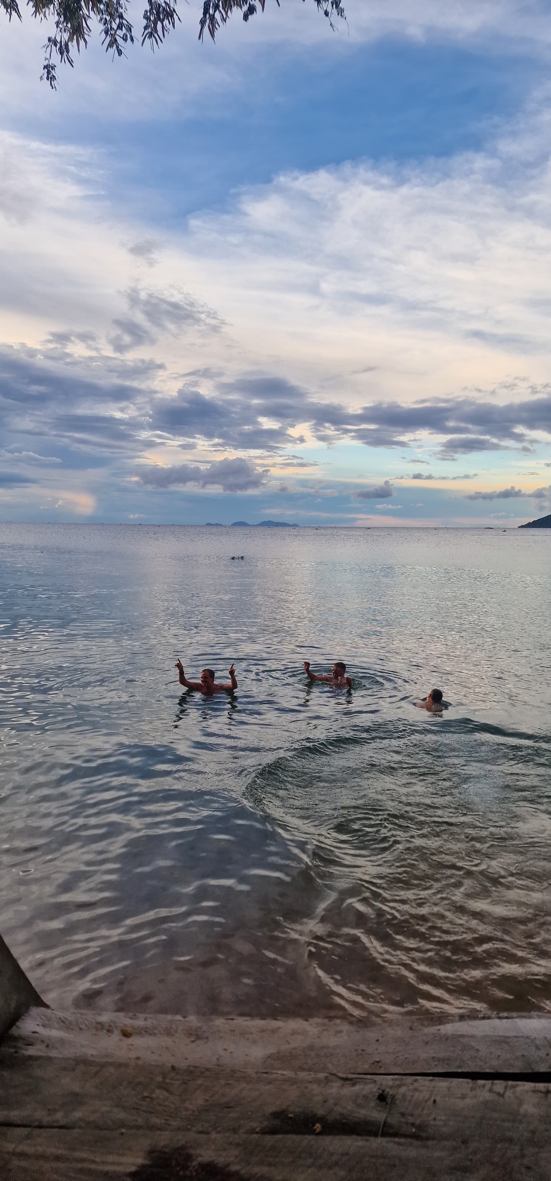 Cape Maclear — Yasmin, Makata, and Chad