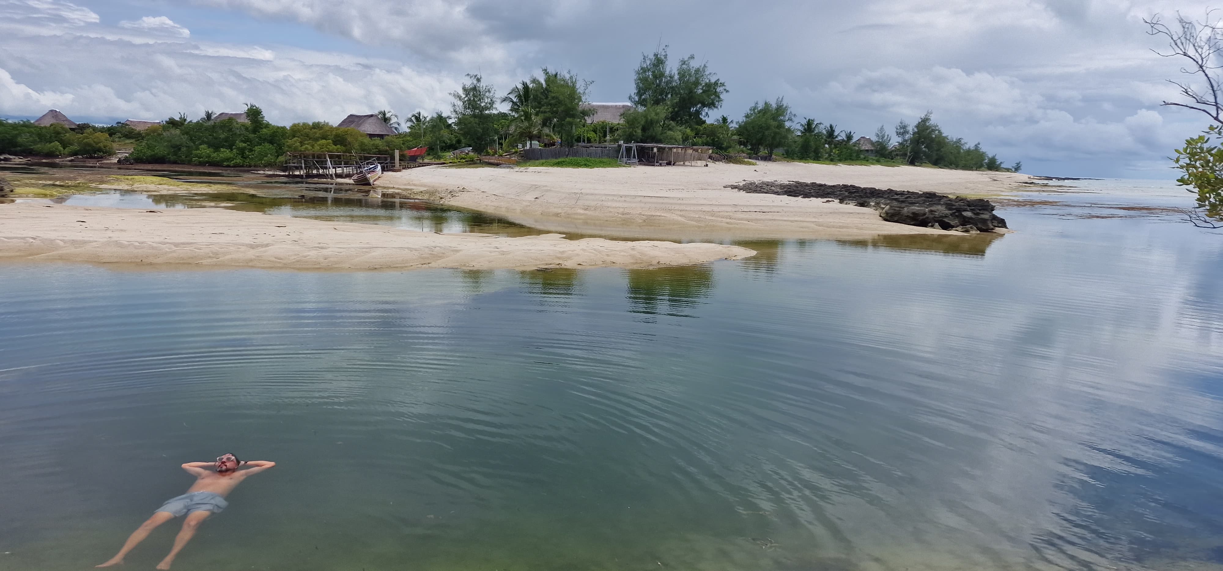Ilha de Moçambique — Genito, Siri-Siri and the Stars