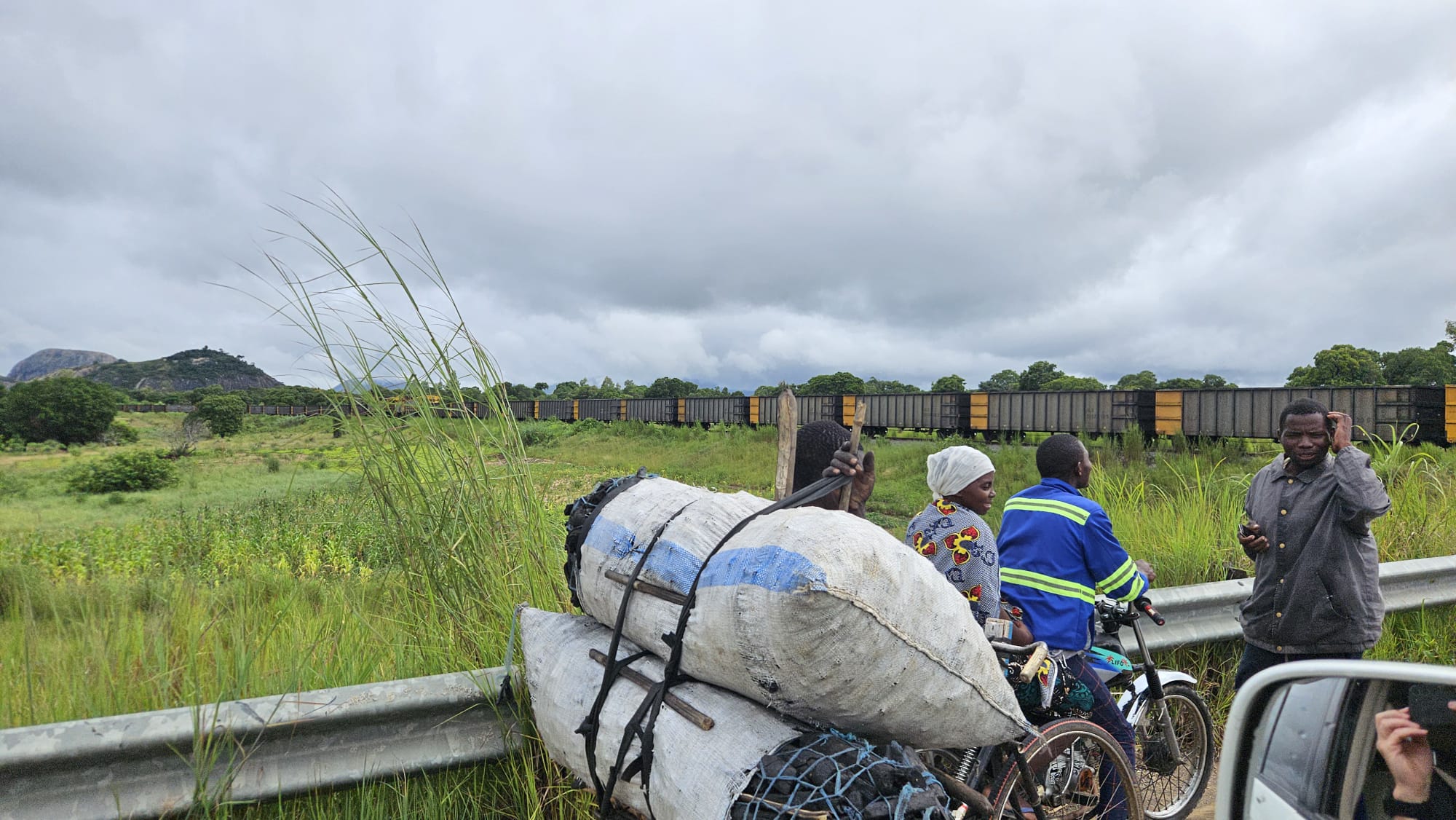 Ilha de Moçambique — Gabriela, Idalino, and Amisse's Fire