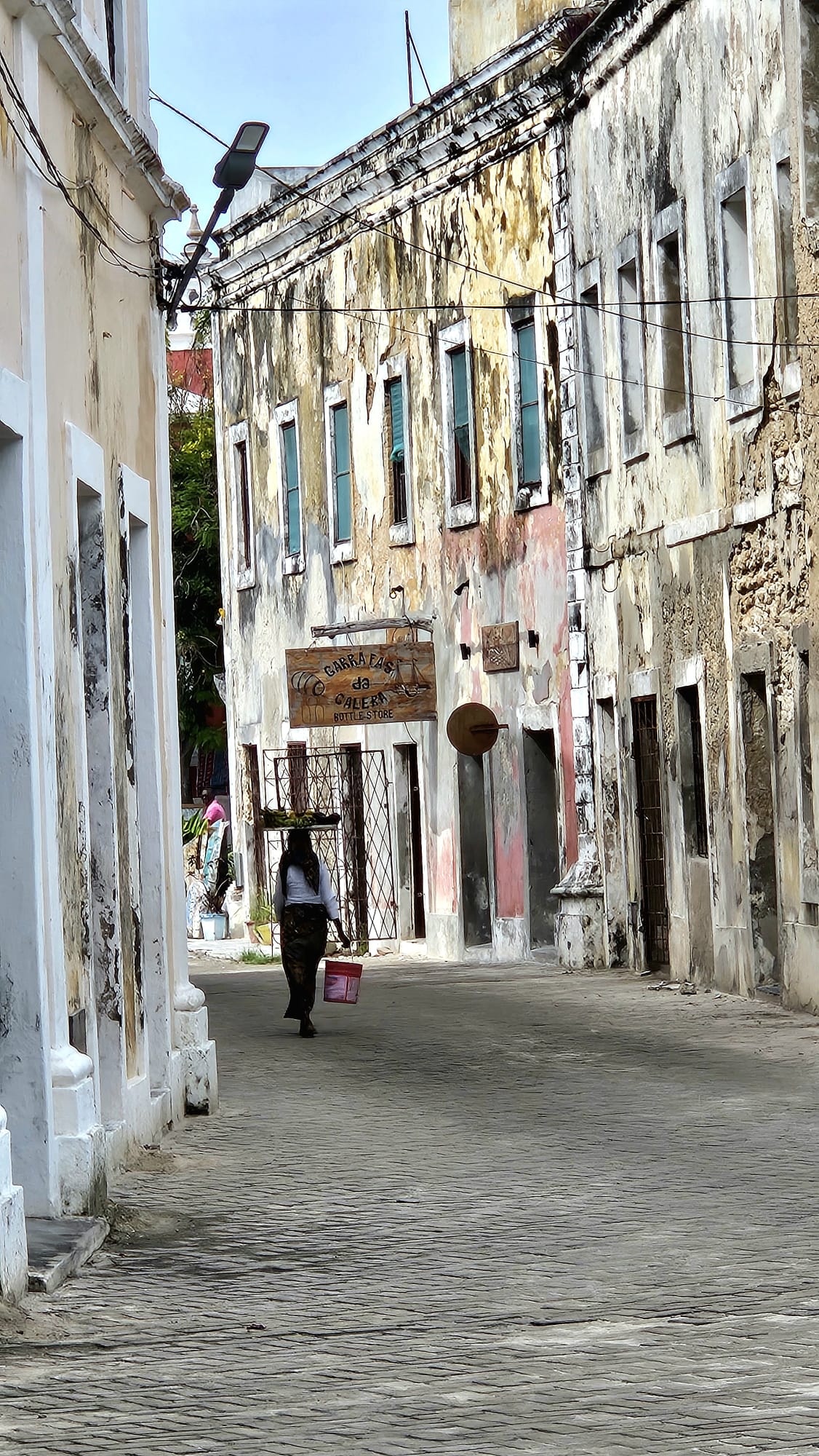 Mozambique Island → Nampula — Izack, the Mermaids, and Mr. Elias