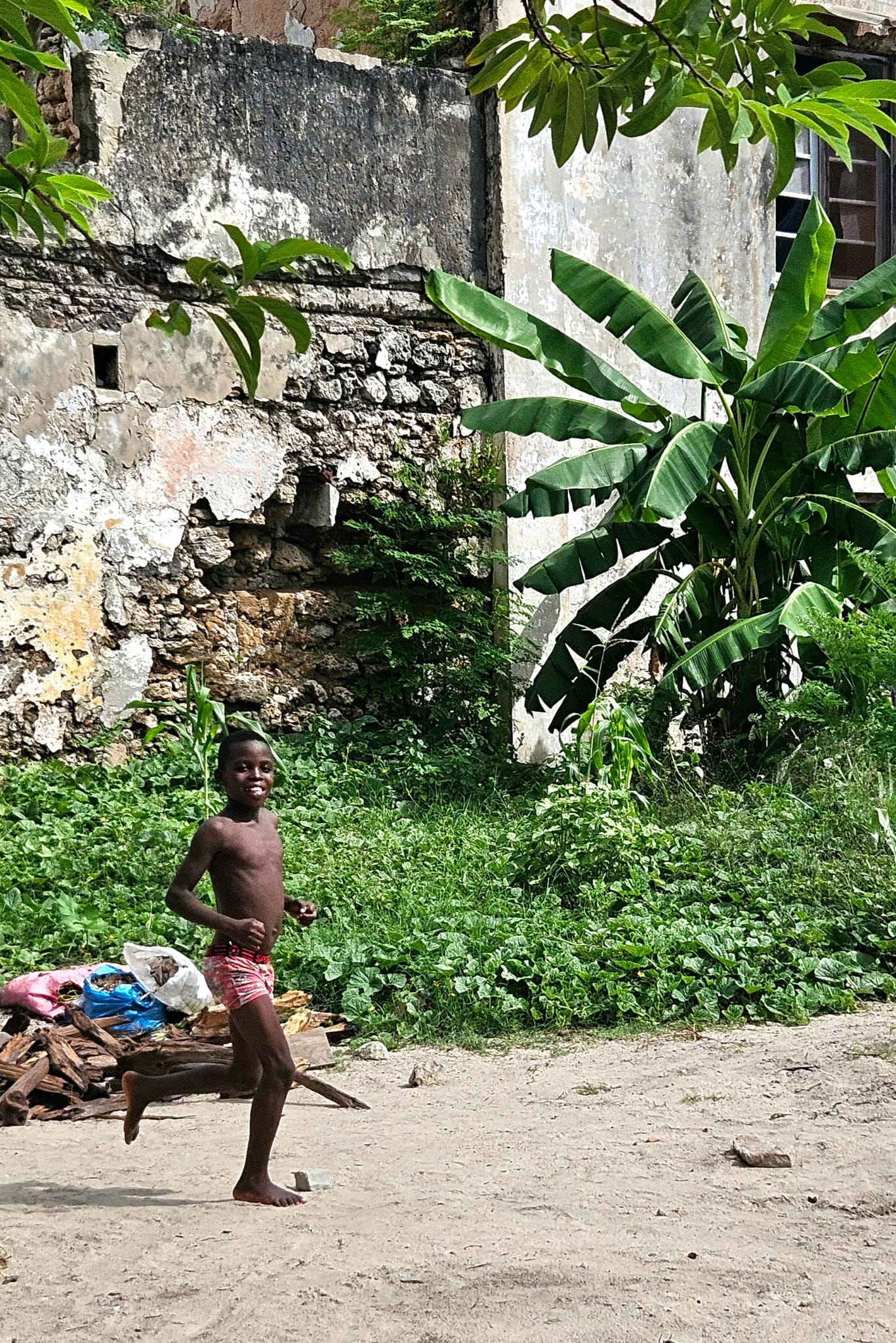 Mozambique Island → Nampula — Izack, the Mermaids, and Mr. Elias