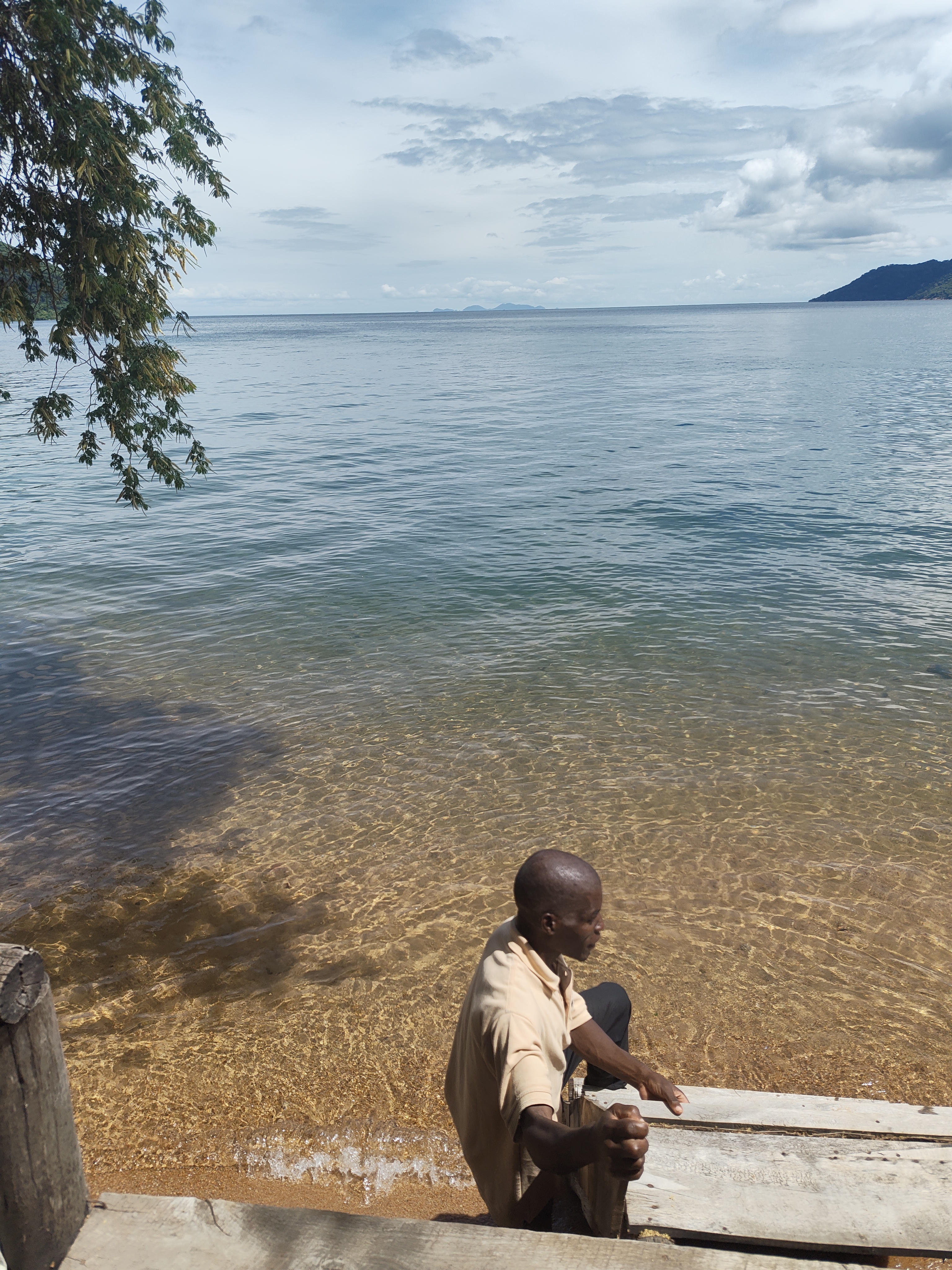 Cape Maclear — Kayaks, Crocodiles, and Sunsets