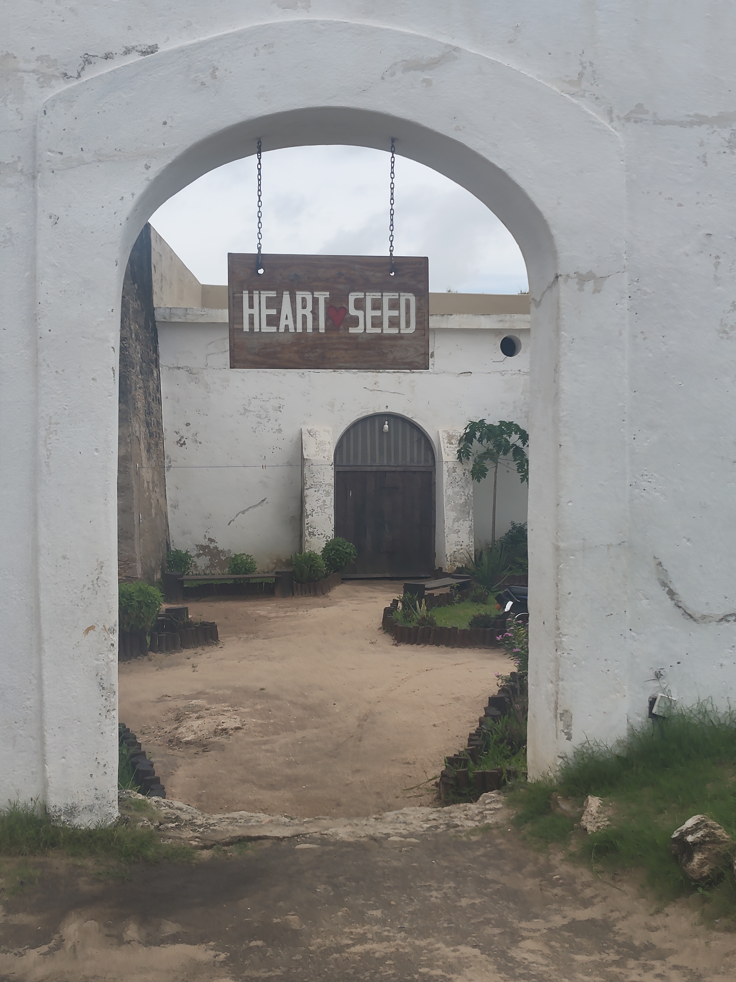 Mozambique Island → Nampula — Izack, the Mermaids, and Mr. Elias