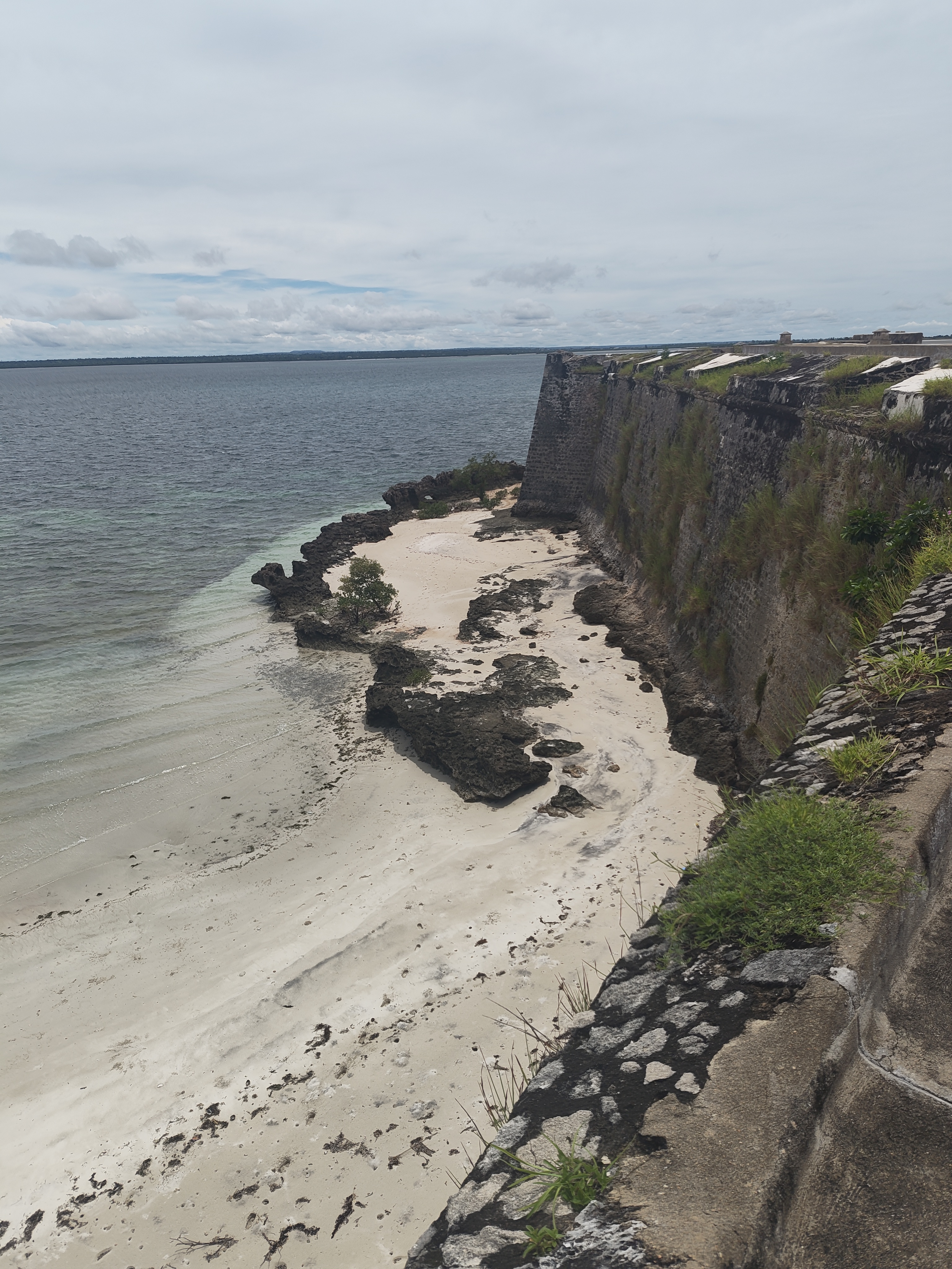 Mozambique Island → Nampula — Izack, the Mermaids, and Mr. Elias