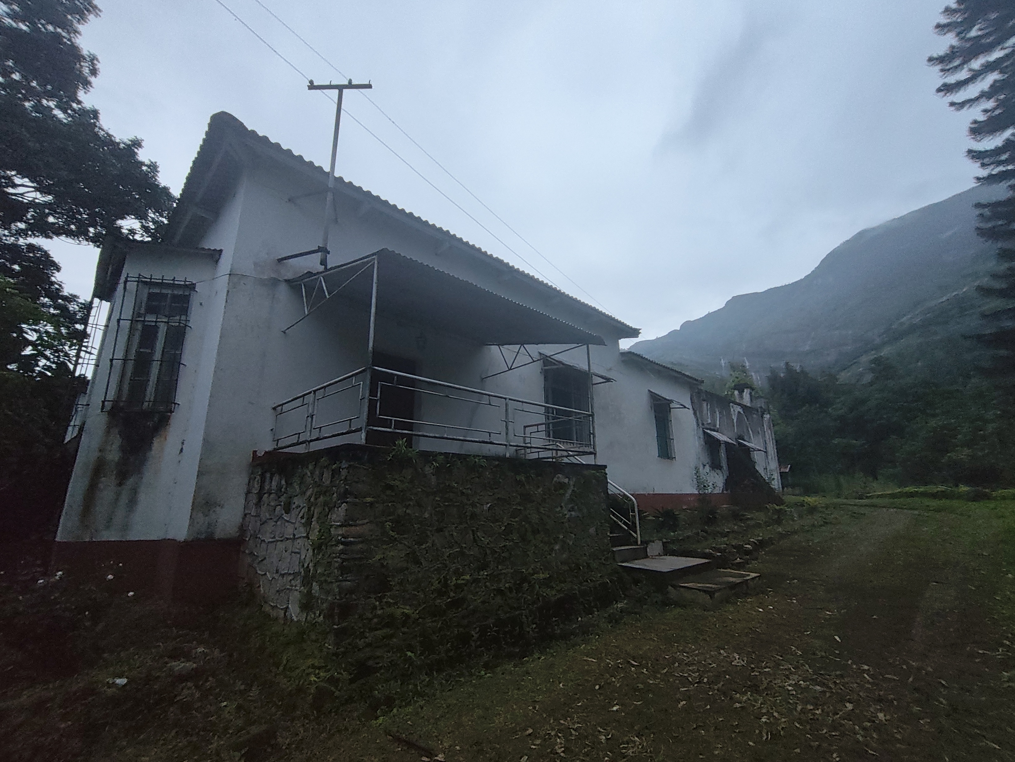 Nampula → Gurué — Evaristo, Carlota, and Castigo