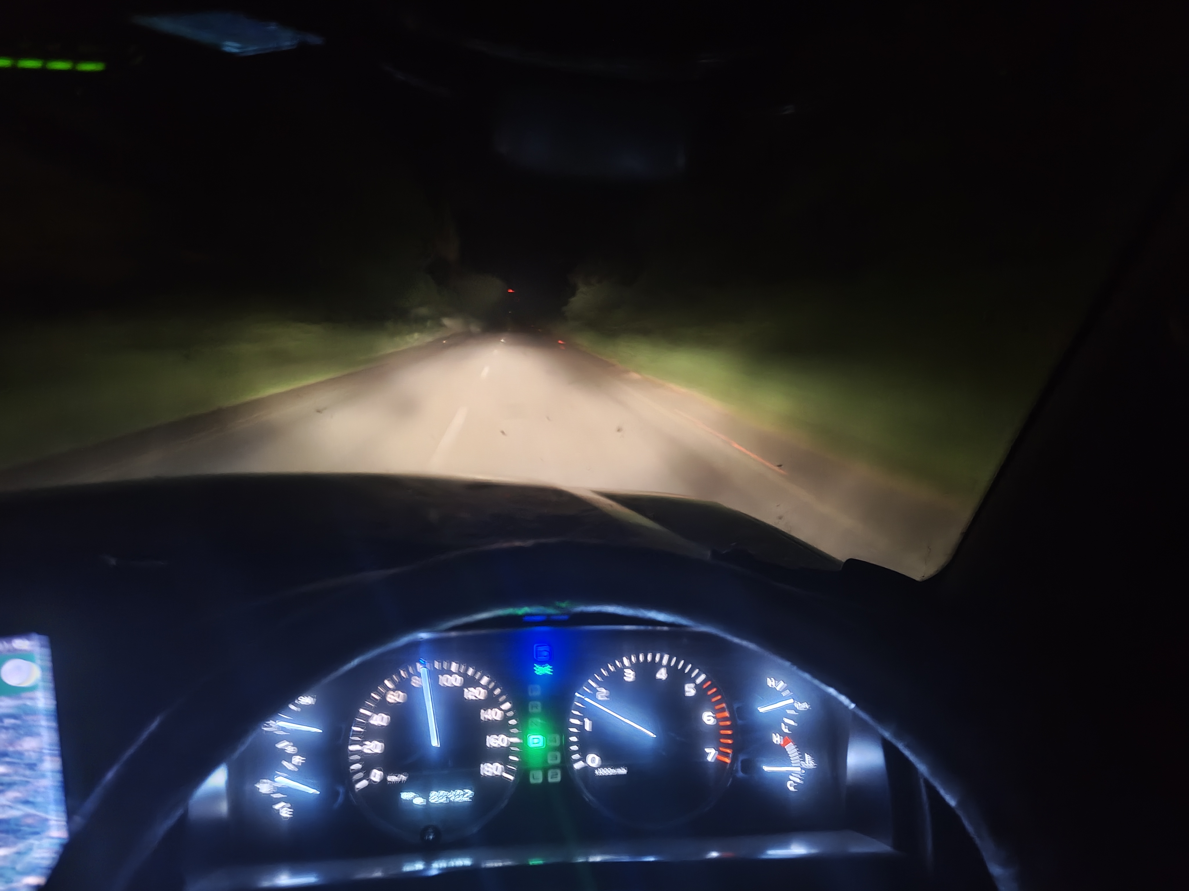 Gorongosa → Tofo — Flooded Rivers, Guess the Hitchhiker, and Moisés's Beer